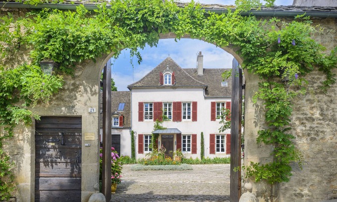 Montagny-les-Beaune House | The village SAFRAN ROOM