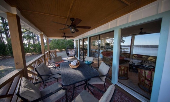 Camden House | The Vista: 3-BR, Sunsets over Lake Wateree - 3 Bedroom w DOCK!
