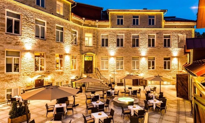 Kesklinn Hotel | The von Stackelberg Hotel Tallinn