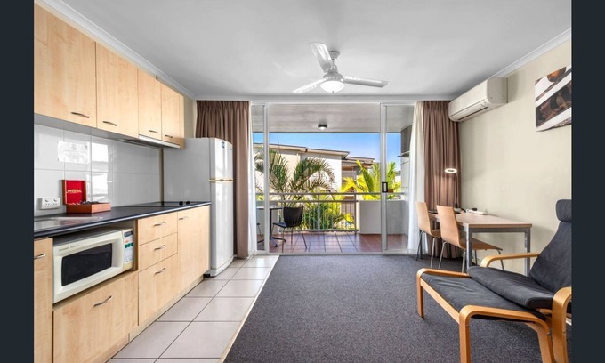 East Brisbane Hotel | The Wellington Apartment Hotel