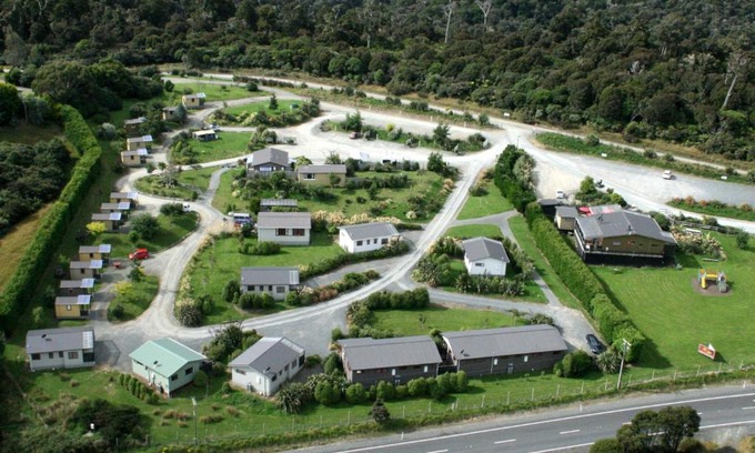 Chaslands Resort | The Whistling Frog Resort