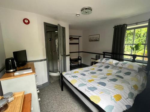 South Leigh Bed & Breakfast | The White Hart