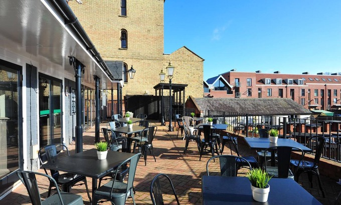Buckingham Hotel | The White Hart Hotel by Greene King Inns