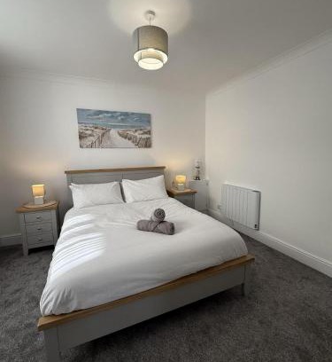 Worthing Apartment | The Willows-Parking & Central
