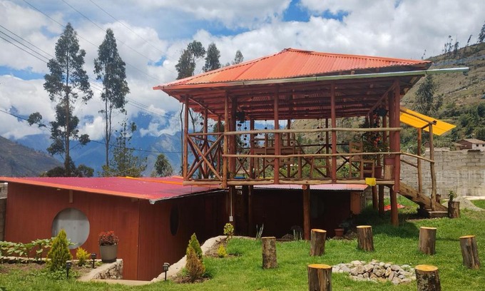 San Pedro de Cachora Hotel | the wooden house choquequirao
