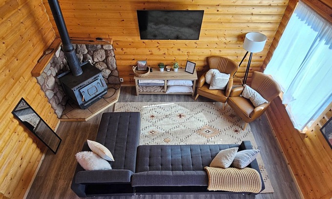 Apple Valley Cabin | The Woody Cabin