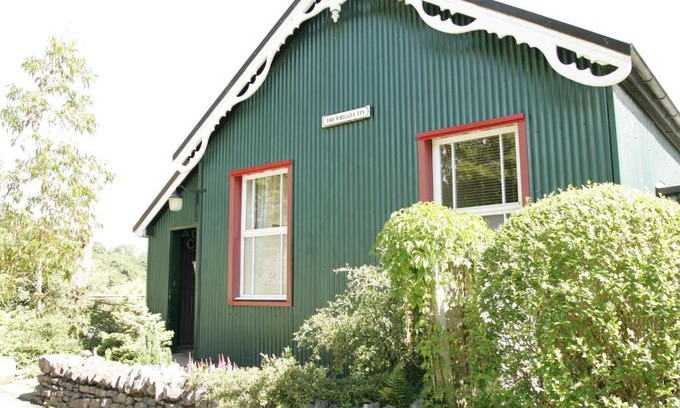 Millers Dale House | The Wriggly Tin, Millers Dale