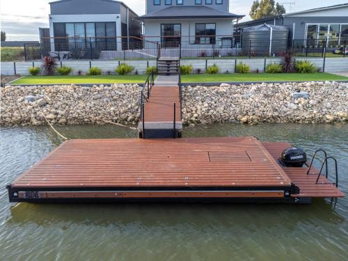 Seymour House | TheRiverbend43 Wellington Marina