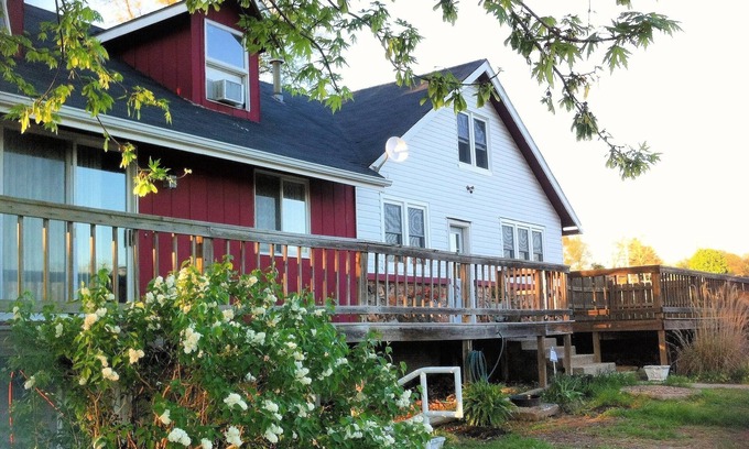 Jasper County Apartment | "Thirties" Apt at Ozark Highlands Farm