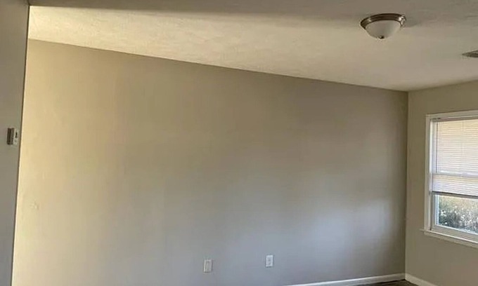 Warner Robins Apartment | This 1-bedroom, 1-bathroom apartment