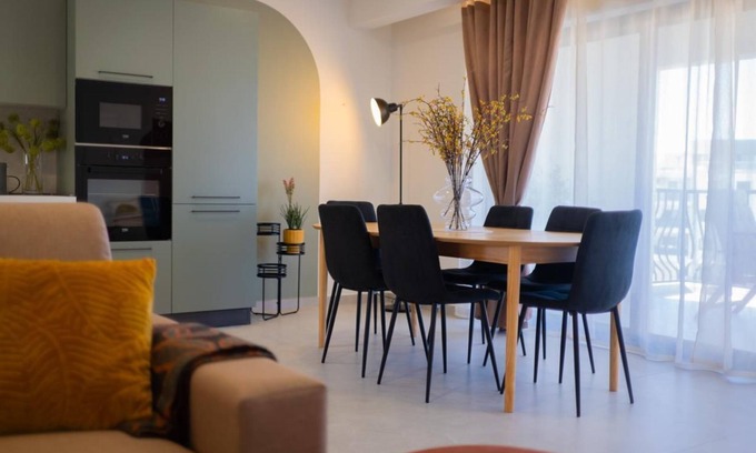 Bugibba Apartment | This apartment is a 2 bedroom(s), 2 bathrooms, located in San Pawl il-Baħar, null.