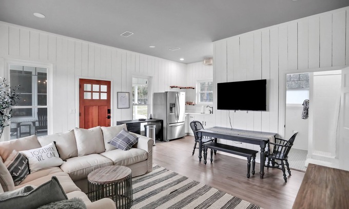 Nassau County Apartment | This apartment is a 1 bedroom(s), 1 bathrooms, located in Hilliard, FL.