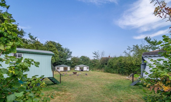Brandeston Apartment | This cluster of two shepherds huts and two bell tents is a wonderful get away