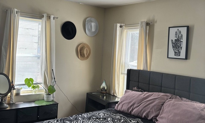 Ballston Spa Apartment | This cozy home is less than 15 minutes to Saratoga Race course !