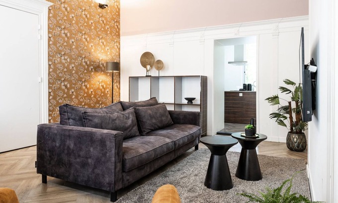 Centrum Apartment | This ground floor apartment features 65m2 of space with a herringbone floor.