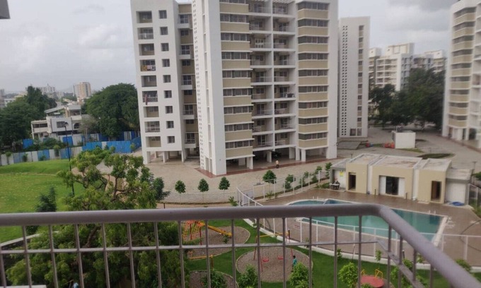 Nashik Apartment | This is 3 BHK Flat situated in Aryavarta complex, beautiful, clean & secured.