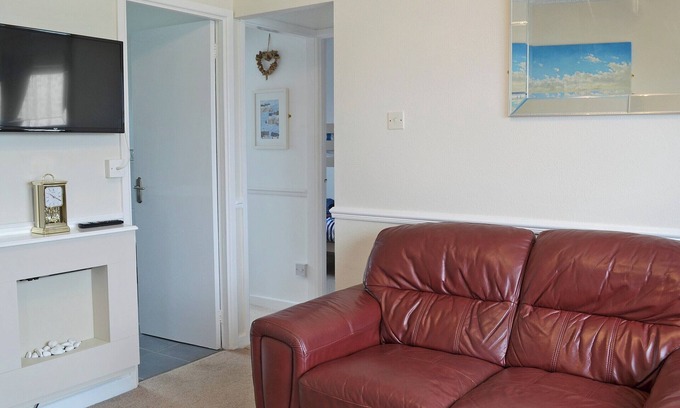 Muston Cottage | This lovely little bungalow makes for the perfect family holiday.