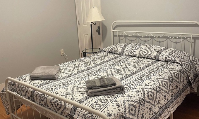 Methuen House | This room is very comfy and good spot to stay