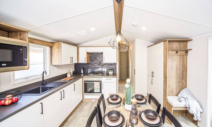 Guisborough House | This stunning holiday home with a double bedroom and en suite W.