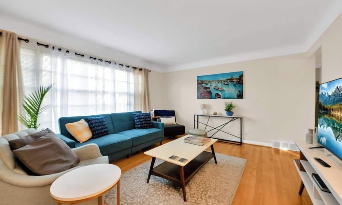 Grosse Pointe Apartment | This stunning main level apartment recently fully updated for your comfort and enjoyment