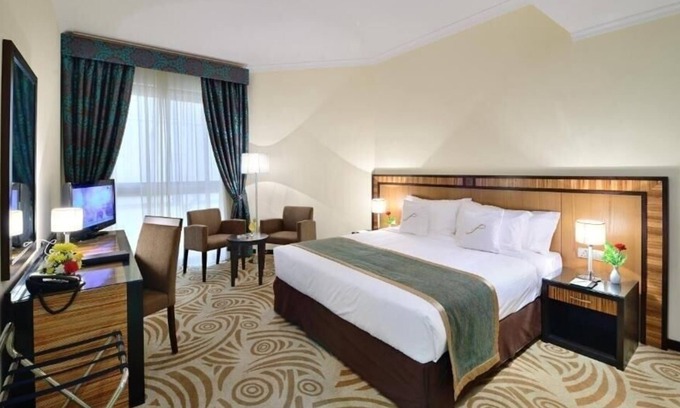 Al Majaz Apartment | Three Bedroom Apartment Near Al Majaaz Park By E R