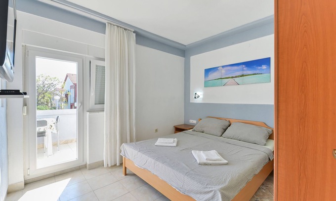Vir Apartment | Three bedroom apartment with balcony Vir (A-19562-a)