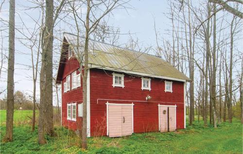 Gotland Municipality House | Three-Bedroom Holiday Home In Romakloster