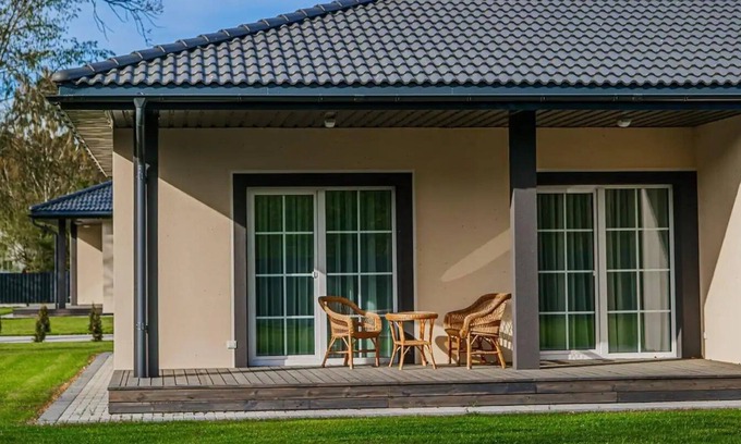 Kintai Villa | Three bedroom villa with hot tub, in cozy place with birds sounds