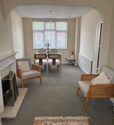 Alexandra House | Three bedrooms holiday home fun -relax &work