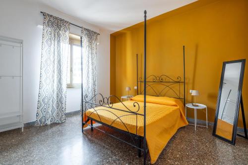 San Lorenzo Apartment | Three large bedrooms for six people Rome downtown apartment
