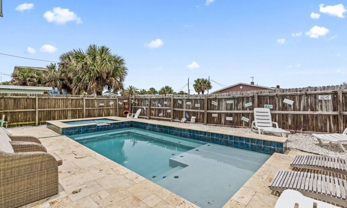 Seabreeze Park House | Three Oars Beach Bungalow