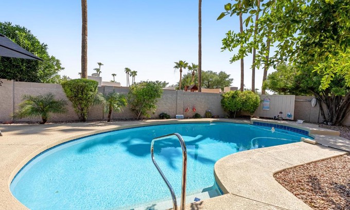 Raskin Estates House | Thunderbird Retreat