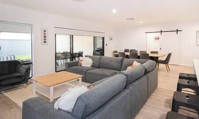 Busselton House | Tidal Treasures Family Beach House A