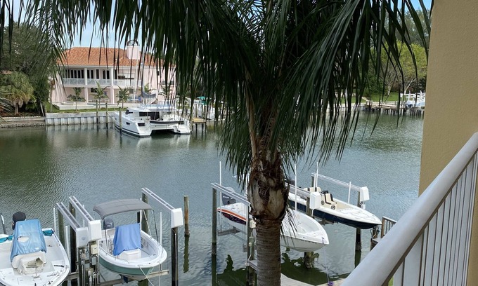Tierra Verde Condo | Tierra Verde Paradise Old Island Inn