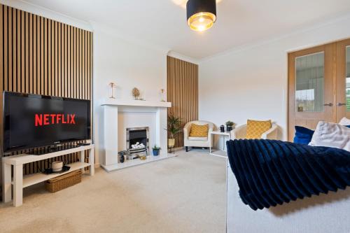 Leicester House | Tilly's Townhouse With parking