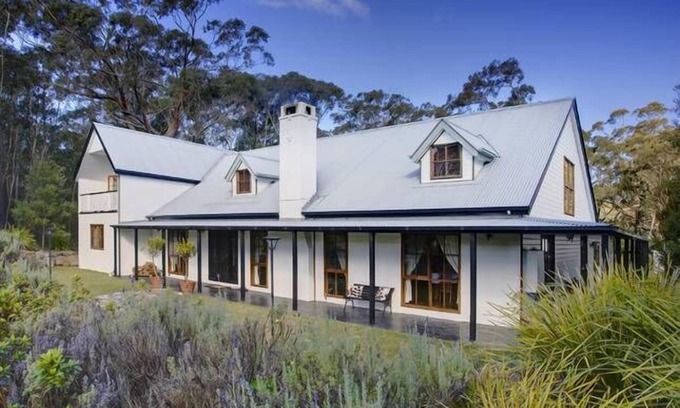 Fitzroy Falls House | Timbalah - a luxurious country retreat