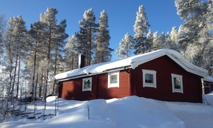 Idre House | Timber cottage with hot tube, sauna, boat, canoe