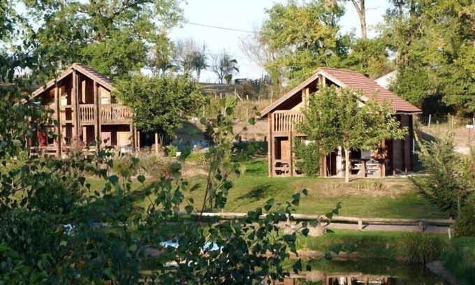 Meilhac House | Timber-frame house with pond and swimming pool, Parc Régional Périgord Limousin