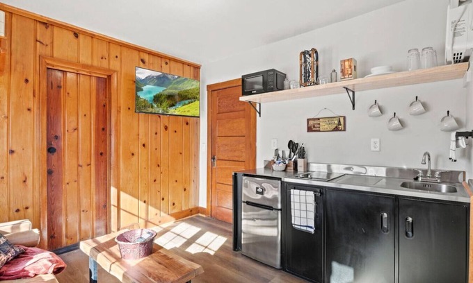 Colorado Springs Cabin | Timber Lodge Cabin #16