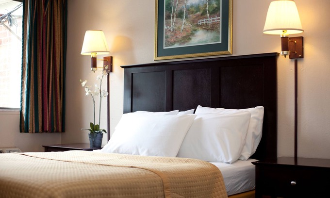 Lynchburg Hotel | Timberlake Motel
