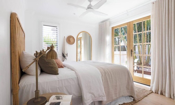 North Creek Apartment | ‘TINGUM’ - A Bahamian Island word used to describe a place