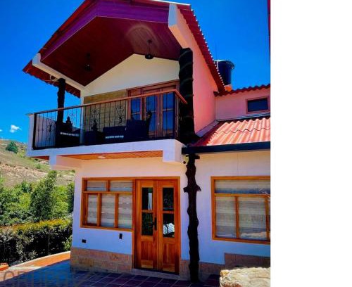 Sutamarchan Ski Chalet | Tinny House Villa Victoria