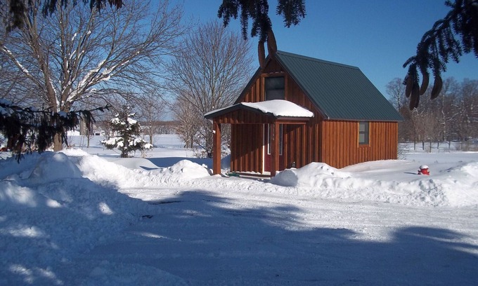 Constableville Cabin | Tiny Cabin in Constableville at the foot of Tug Hill