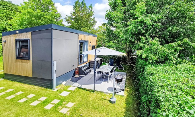 Wemding House | Tiny Haus am Waldsee by Interhome