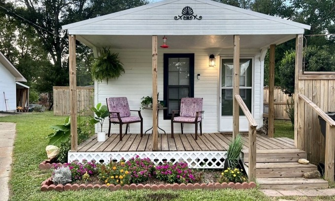 Hattiesburg House | Tiny Home Oasis in the Hub City