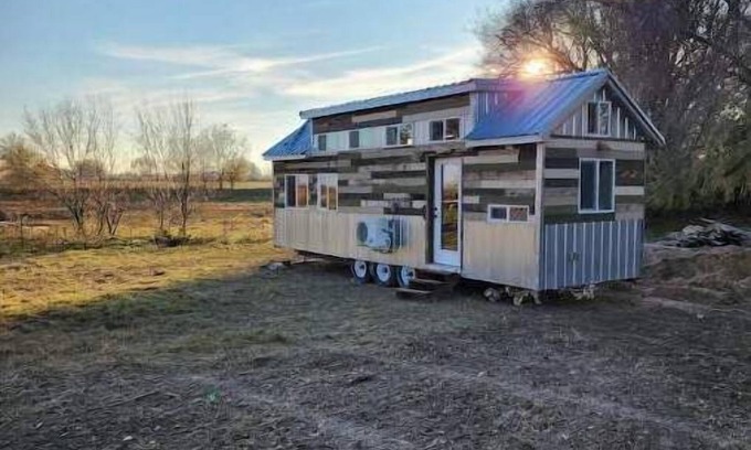 Box Elder County House | Tiny House Near Bear River City