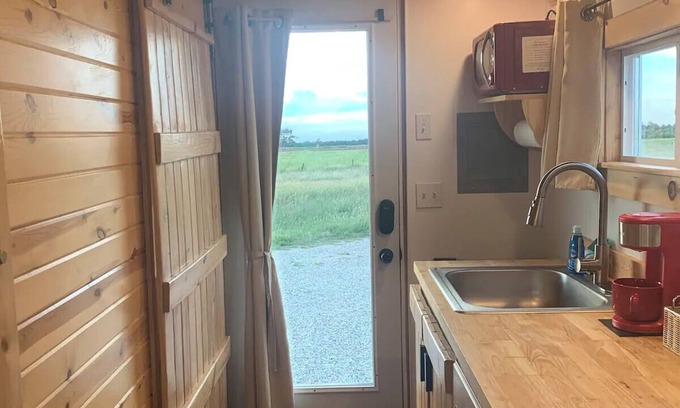 Walker Cabin | Tiny House On The Plains