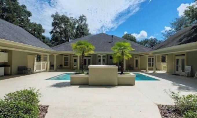 Jonesville House | Tioga Town Center Retreat - Gainesville