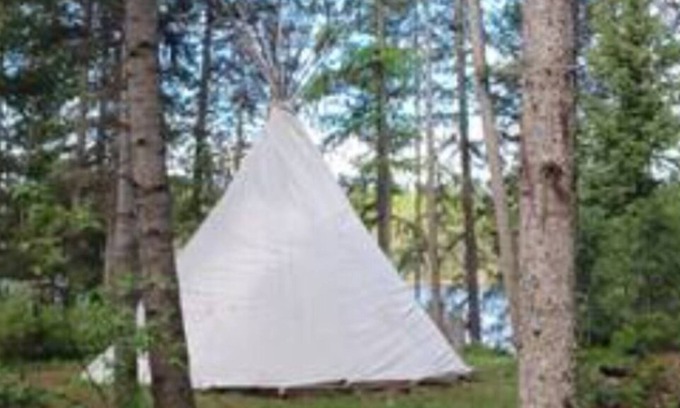 Olney RV Rental | Tipi/ 1 King