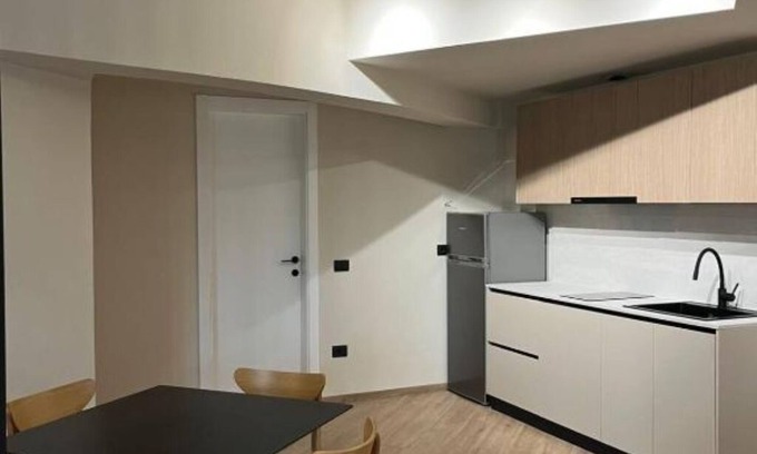 Vlore Apartment | tn5-minutes to the sea! One-bedroom Apartment with Garden View